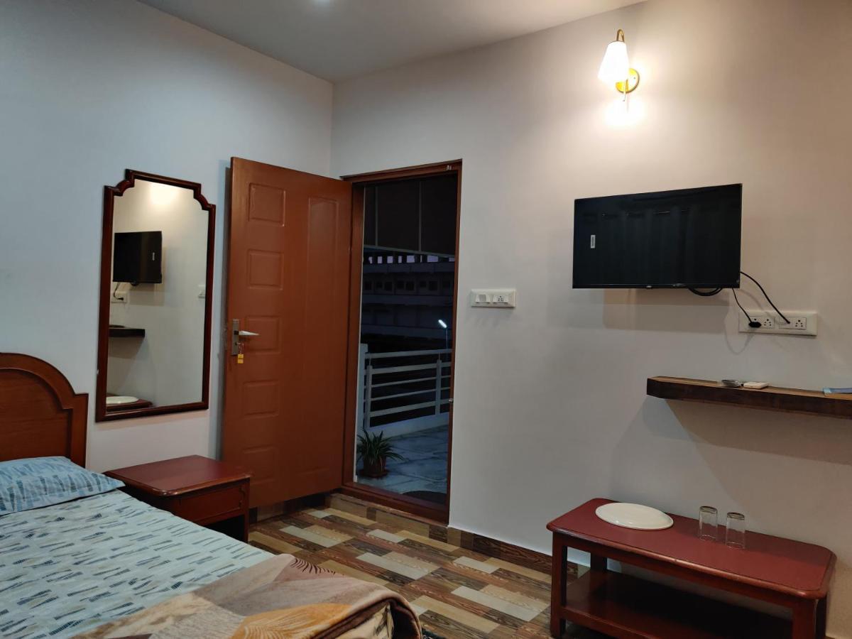 Skyhouse Homestay Mysore Eksteriør bilde